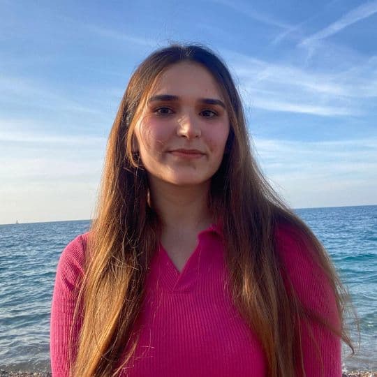Büşra Genç