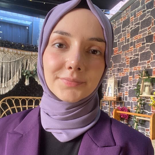 Betül Akgün