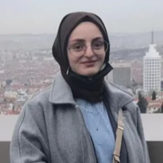 Eslem Abdullahoğlu