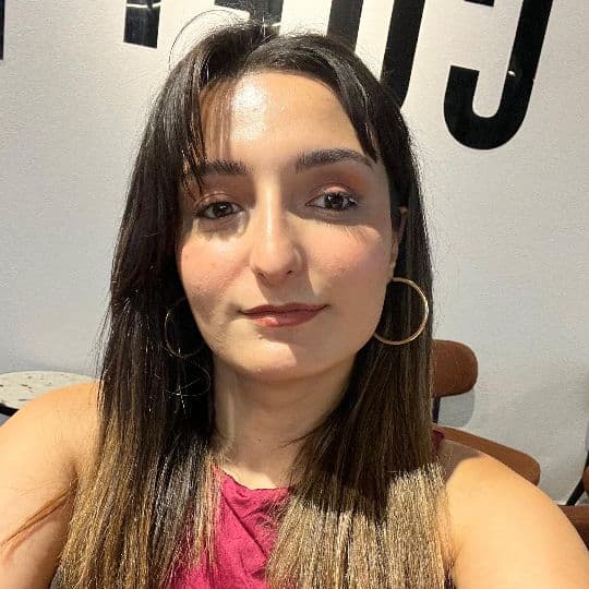 Esra Toğrul