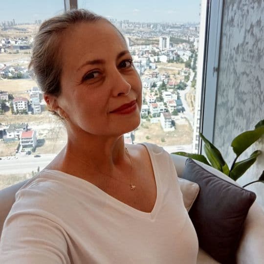 Neslihan Akyaşar