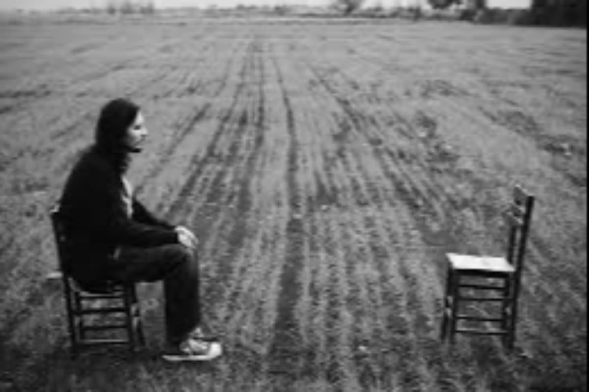 ayrilik-biten-bir-iliskinin-ardindan-baslayan-ics