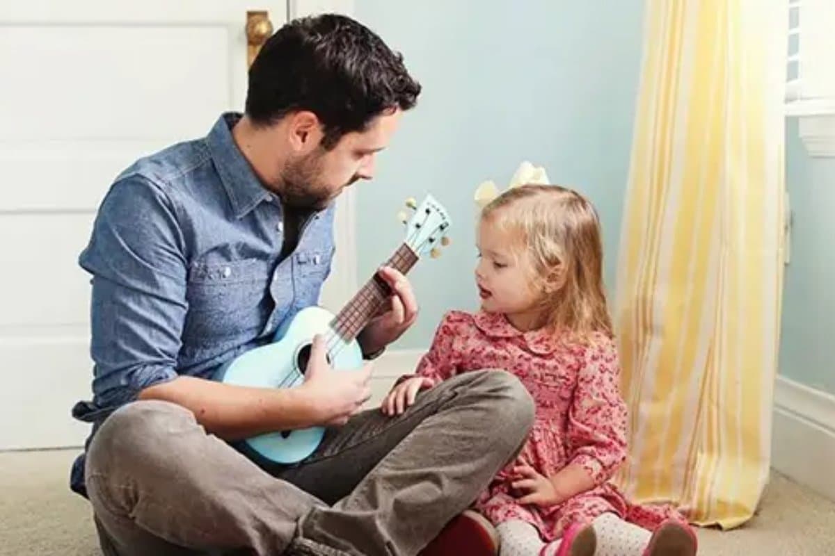 babalarin-kiz-cocuklarinin-gelisimine-etkisi