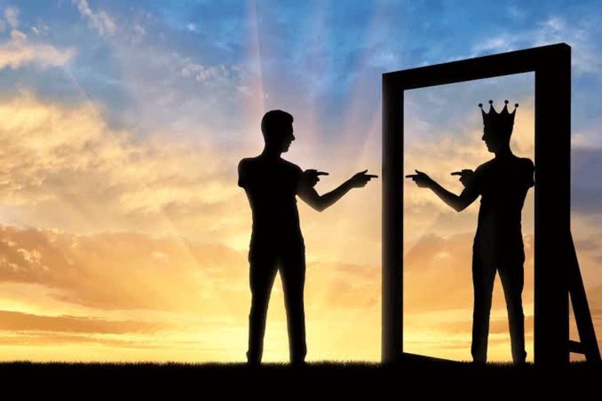 narsistlerin-ovguye-duydugu-aclik