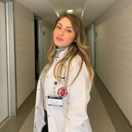 Sena Dabanıyastı Aslan